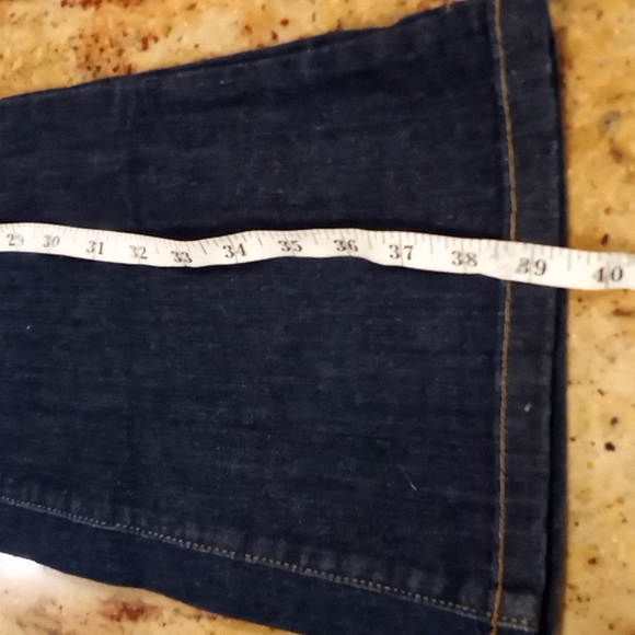 L. L. Bean True Shape Classic  Bootcut Jeans - Picture 6 of 6